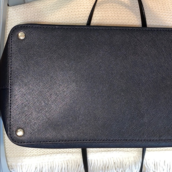 *SOLD*Kate Spade Ari Laurel Way Black Leather Tote - Picture 6 of 12